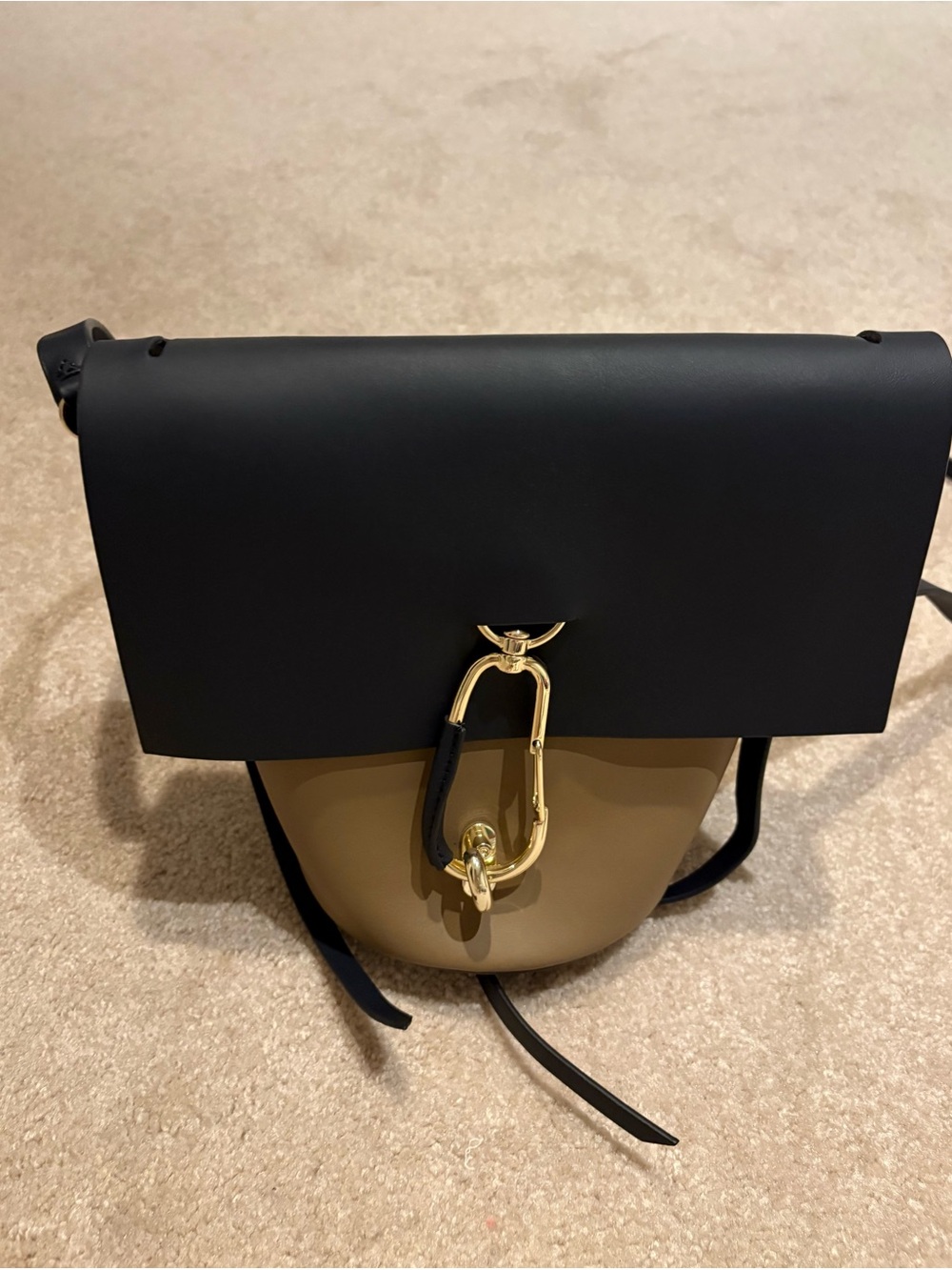 Zac Posen bucket cross body bag.   Un-used.  Beautiful leather and roomy.